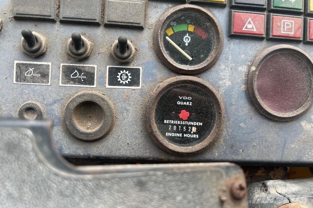 Volvo BM 4400 Колесни товарачи
