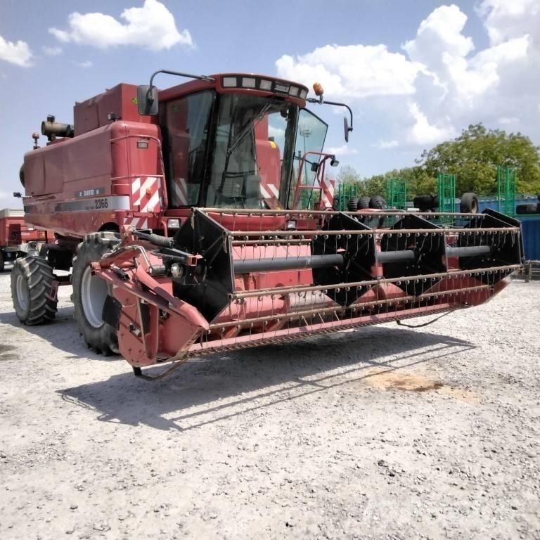 Case IH 2366E Комбайни