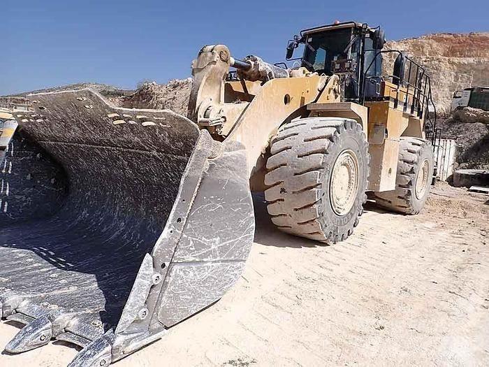 CAT 988K Колесни товарачи