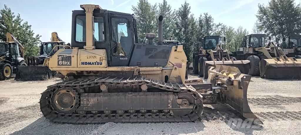 Komatsu D61EX-15 Верижни булдозери
