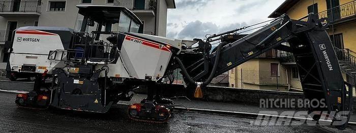 Wirtgen W200Fi Машини за бетонов камък
