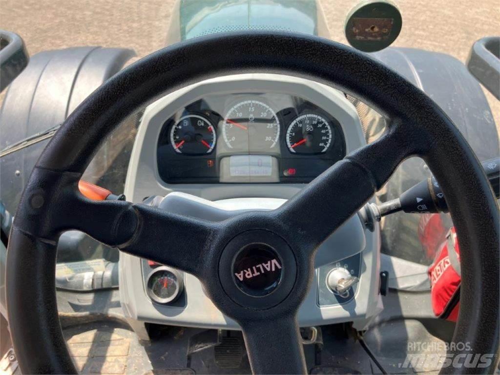 Valtra T154 Active Трактори