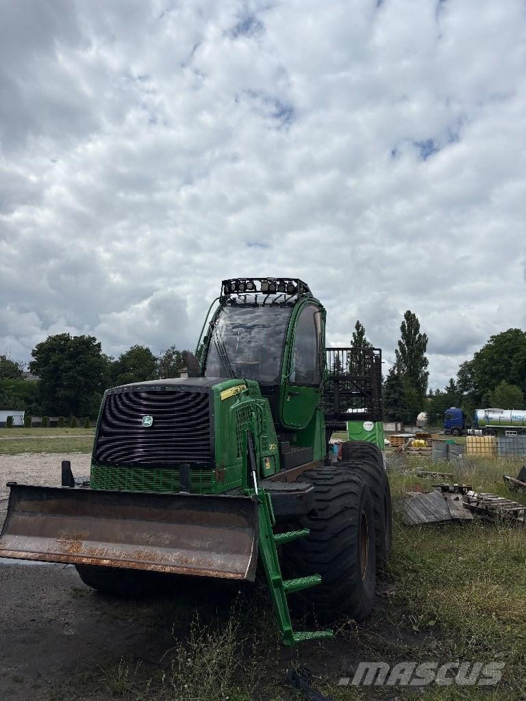 John Deere 1910E Форуардери