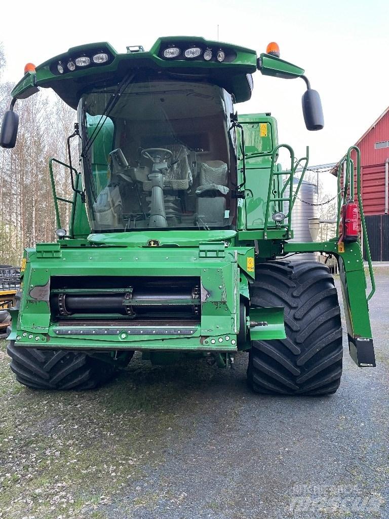 John Deere T 560 i Комбайни