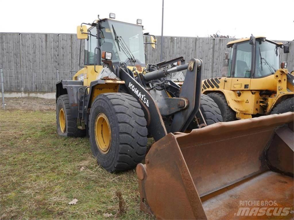 Komatsu WA 200 PZ Колесни товарачи