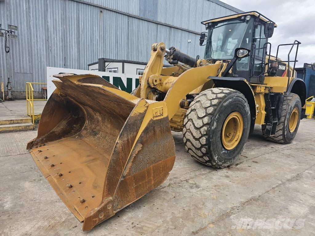 CAT 966 M Колесни товарачи