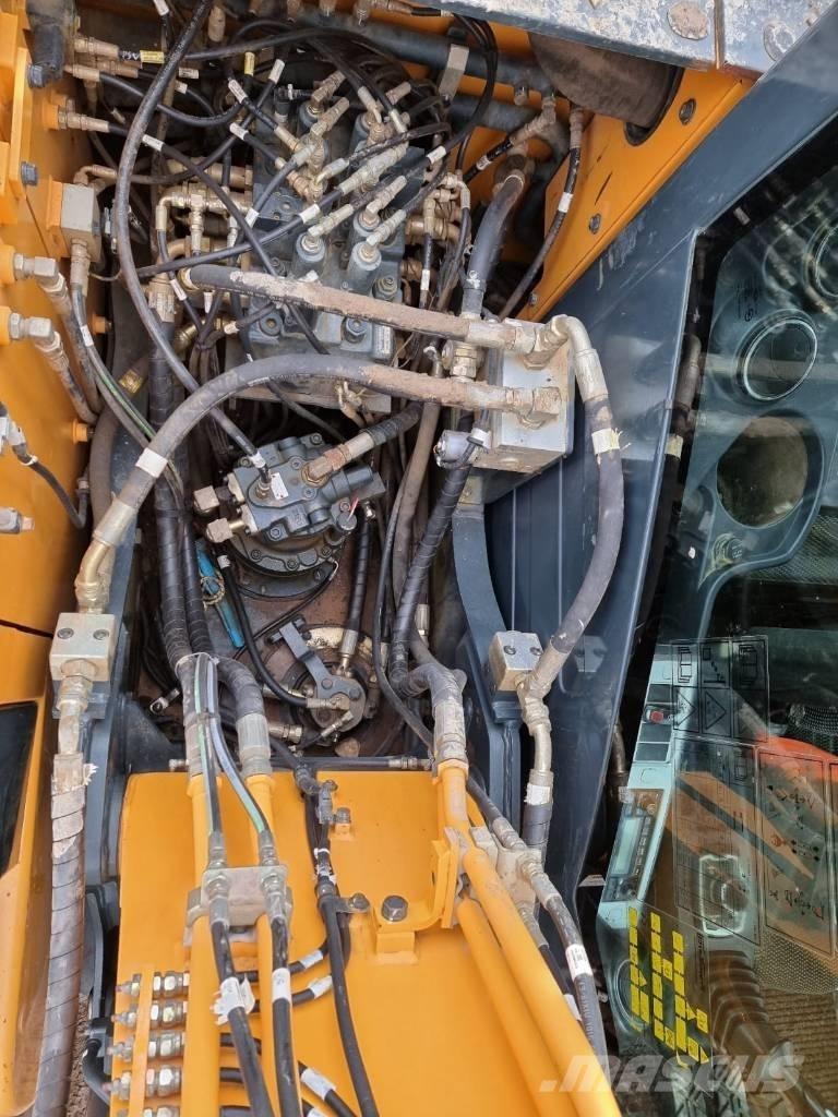 Hyundai HX 140 L Верижен екскаватор