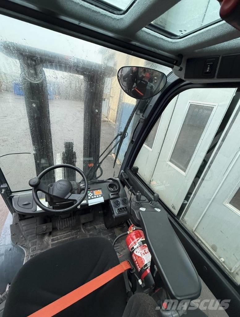 Toyota truck 8FD30F Дизелови камиони