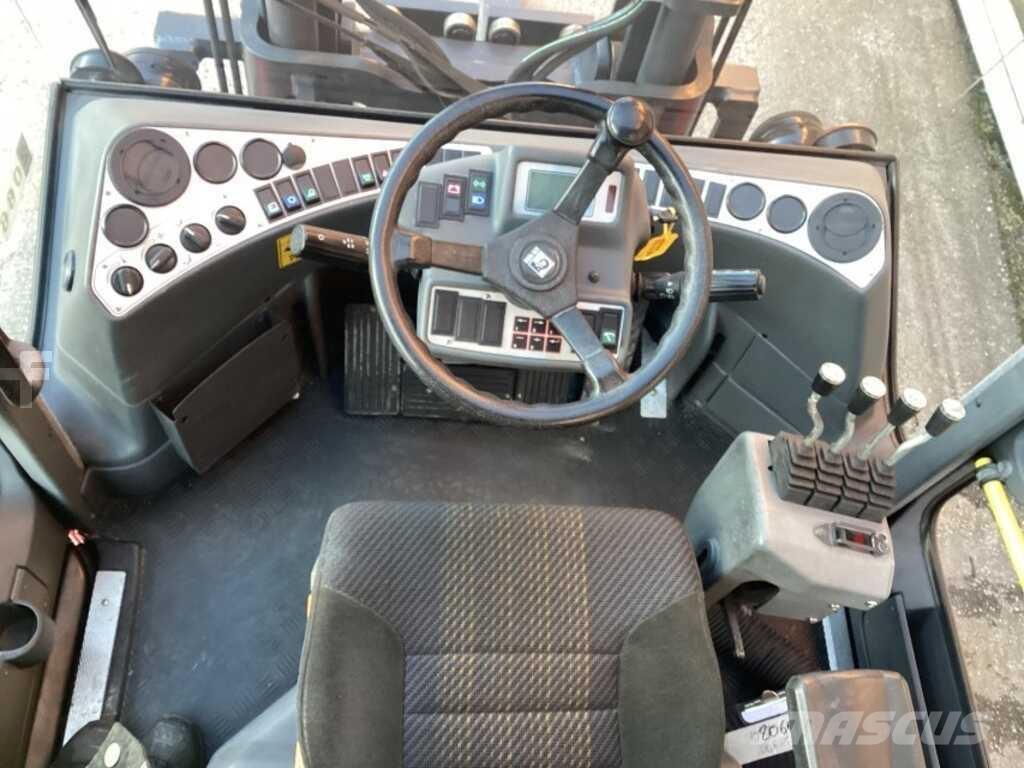 Kalmar DCF55-6H Дизелови камиони