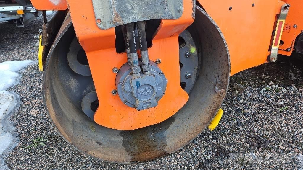 Hamm HD 12 VV Двойни барабанни ролки
