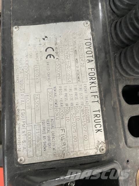 Toyota 62-7FDF30 Дизелови камиони