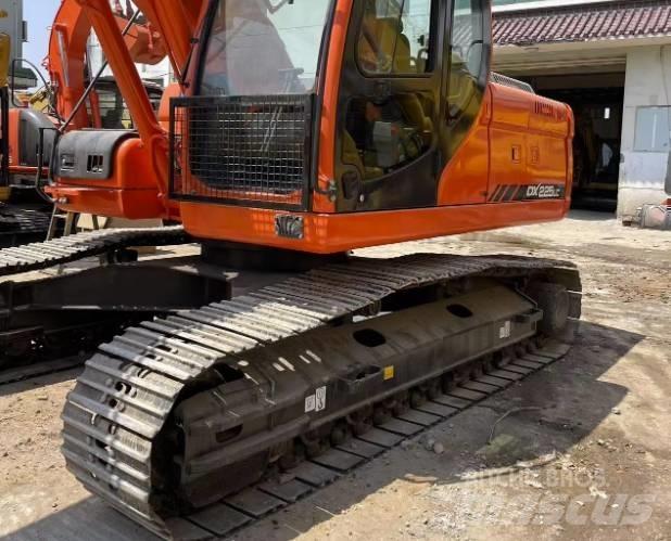 Doosan DX225LC Верижен екскаватор