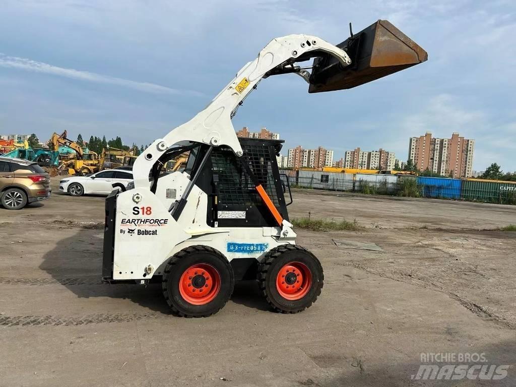 Bobcat S18 Мини товарачи

