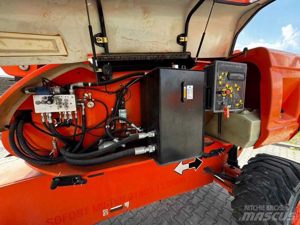 JLG 860SJ Телескопични повдигачи
