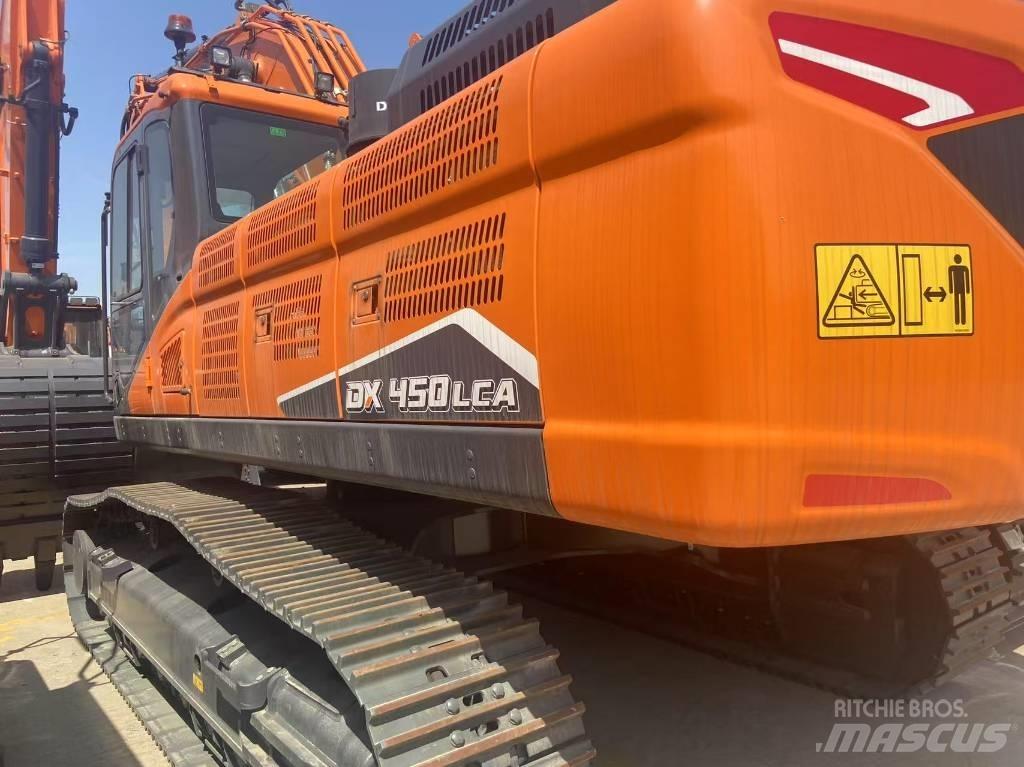 Develon DX 450 Верижен екскаватор