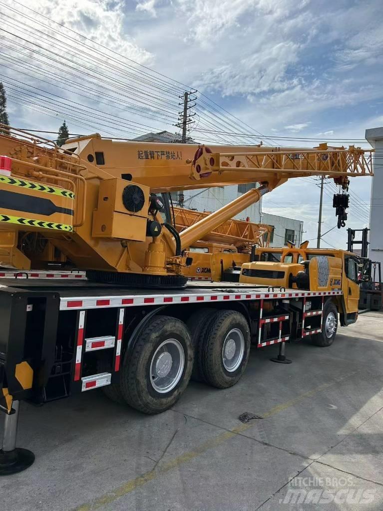 XCMG XCT 25 Всъдеходни кранове