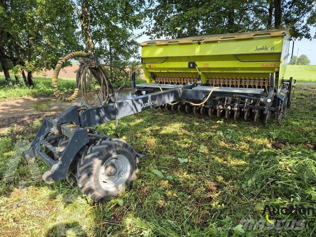 Junkkari M400 Plus Комбинирани редосеялки