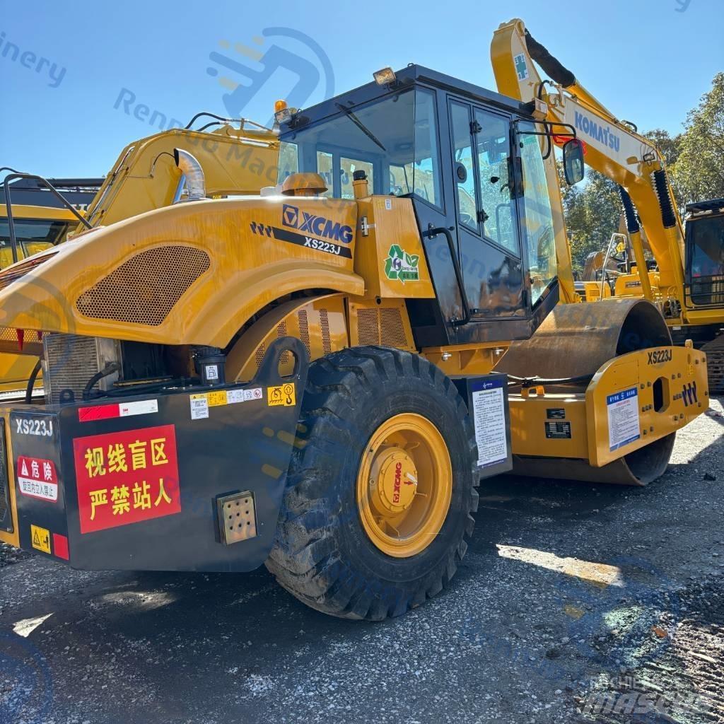 XCMG XS223J Еднобарабанни ролки
