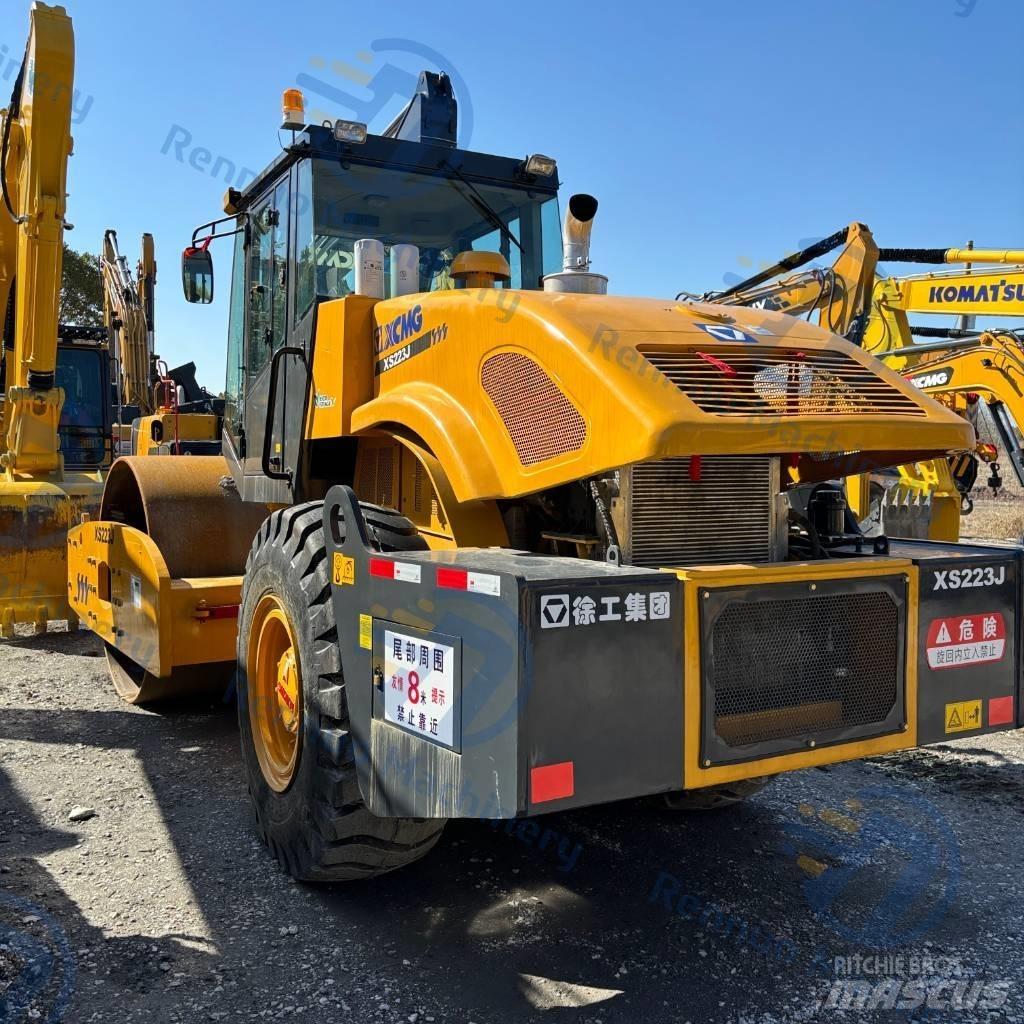 XCMG XS223J Еднобарабанни ролки
