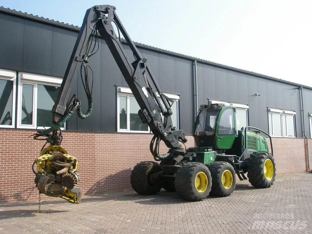 John Deere 1270E Харвестери
