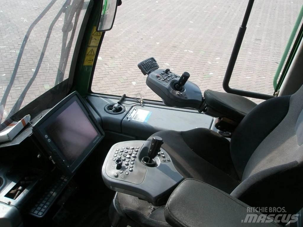 John Deere 1270E Харвестери