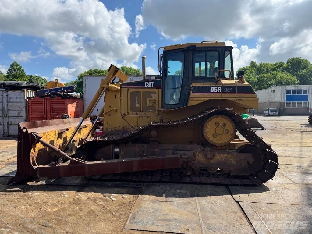 CAT D 6 R LGP Верижни булдозери
