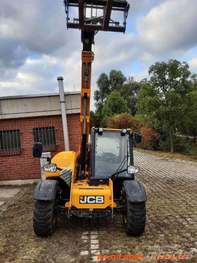 JCB 525-60 Телескопични товарачи