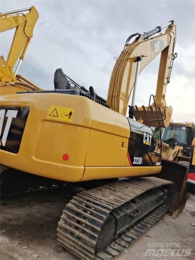CAT 323 GC Верижен екскаватор