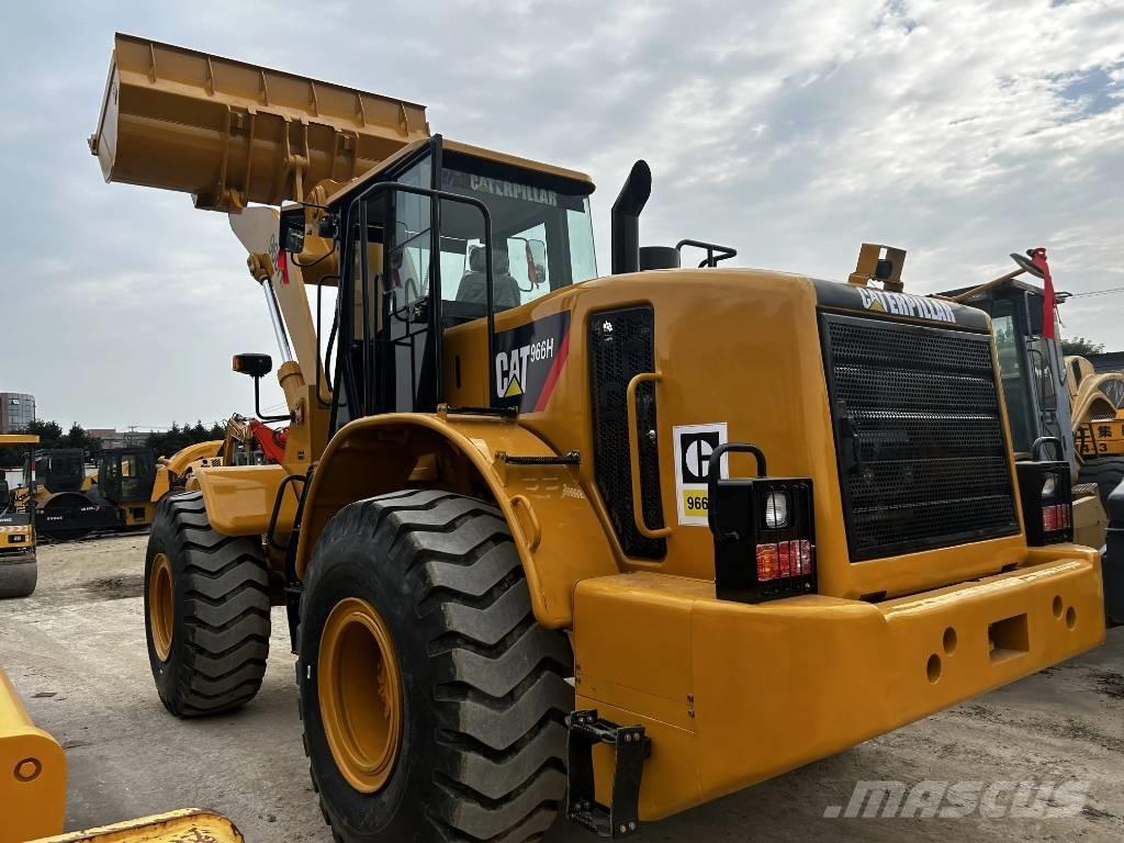 CAT 966H Колесни товарачи