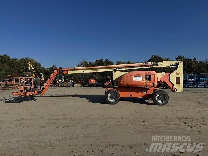 JLG 800AJ Съчленени стрелови подемници