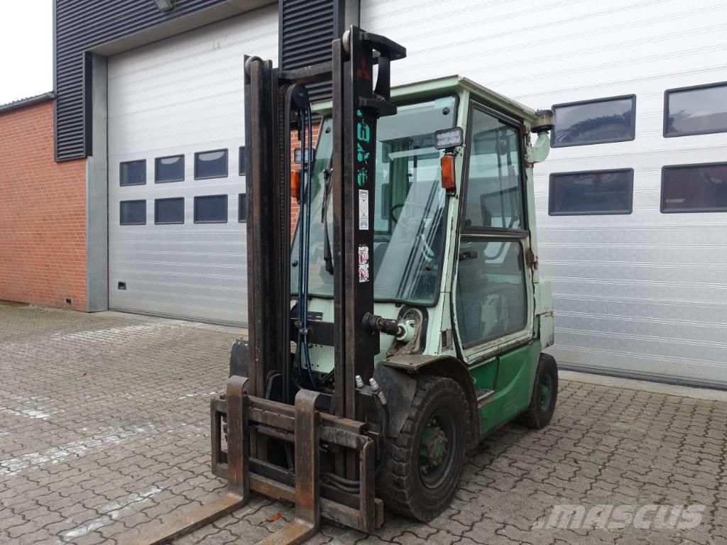 Mitsubishi FD 25 T Дизелови камиони