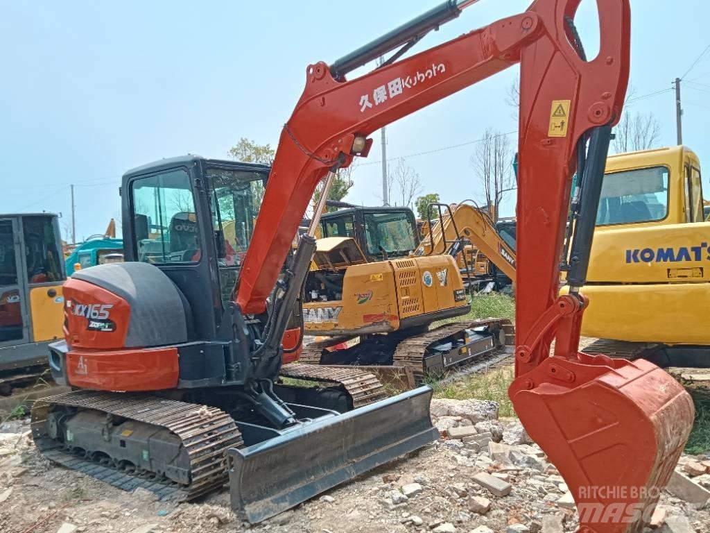 Kubota KX 165 Средни екскаватори 7т - 12т
