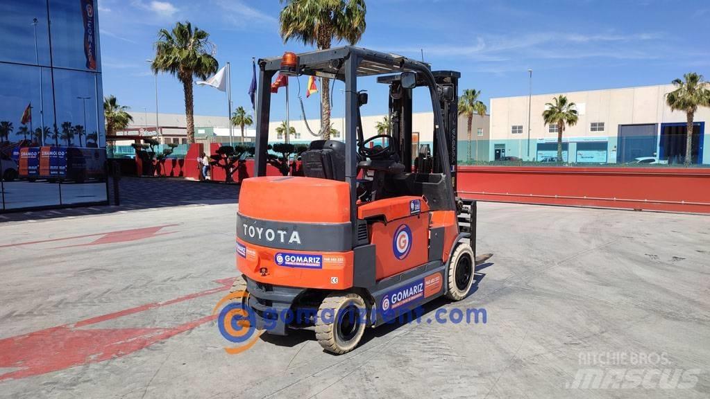 Toyota 7 FBM 30 Електрически вилични кари-повдигачи