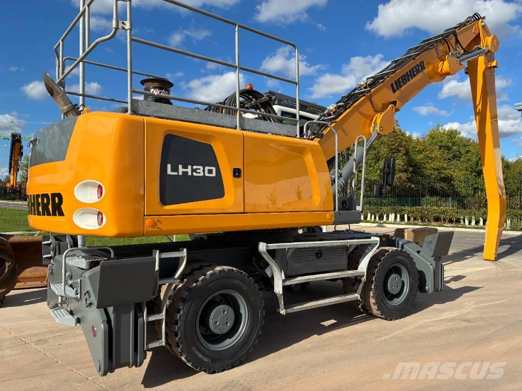 Liebherr LH 30 M Оператори на отпадъци/индустрия
