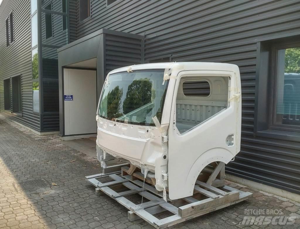 Renault Maxity Кабини