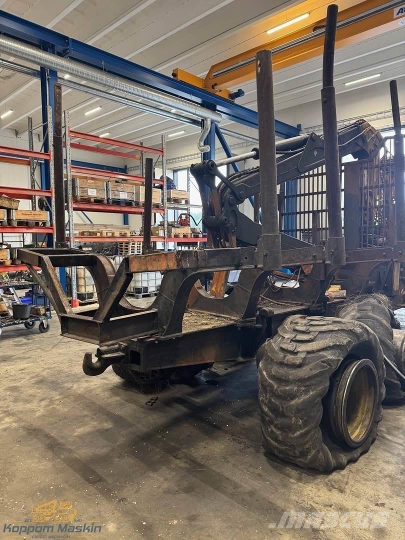 John Deere 1010E Форуардери