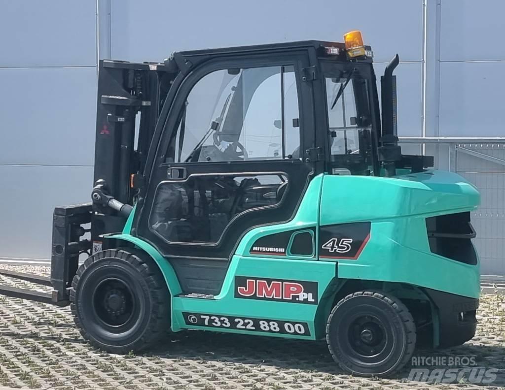 Mitsubishi FD45NT Дизелови камиони
