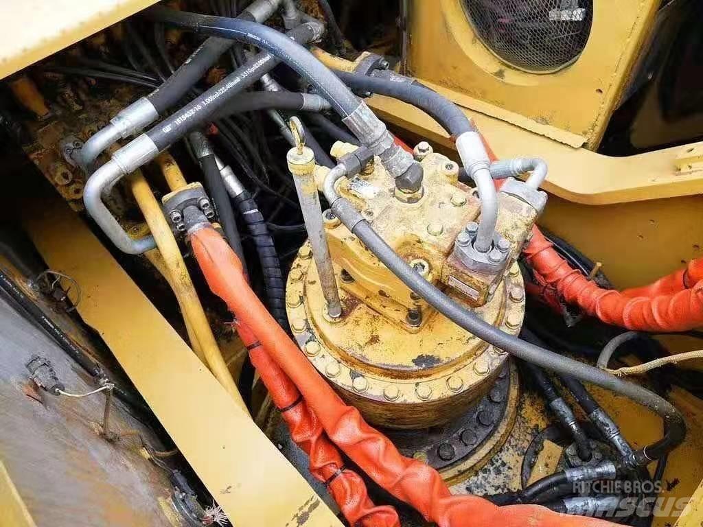 CAT 330 D Верижен екскаватор