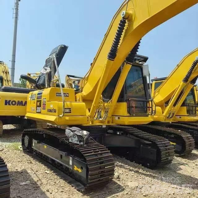 Komatsu PC 200-8 Средни екскаватори 7т - 12т