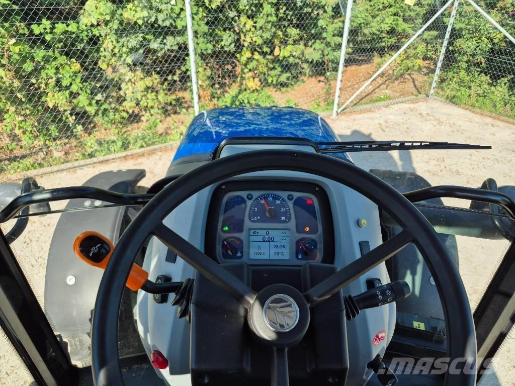 New Holland T 4.75s Трактори