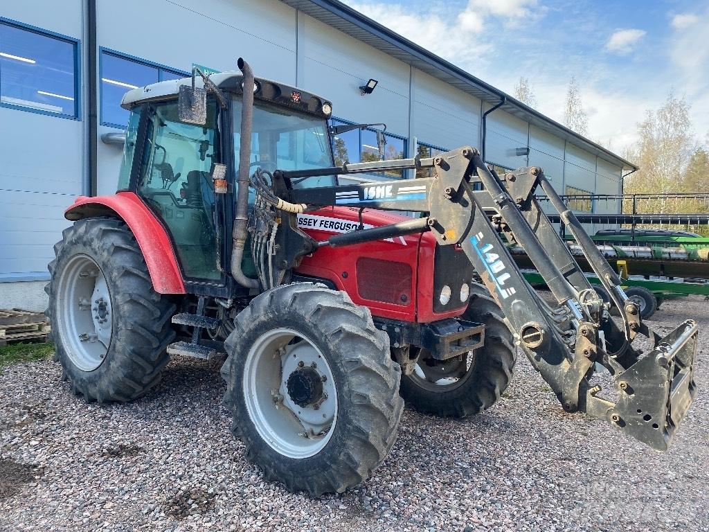 Massey Ferguson 5455 Трактори