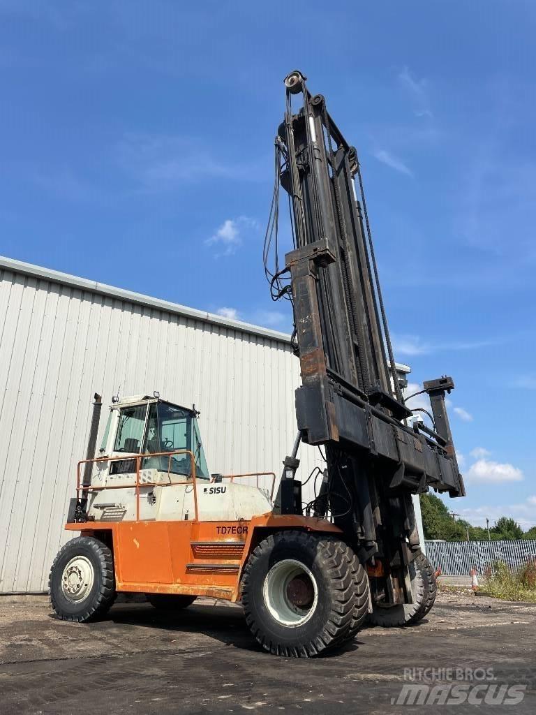 Valmet TD7ECR Кари товарачи на контейнери