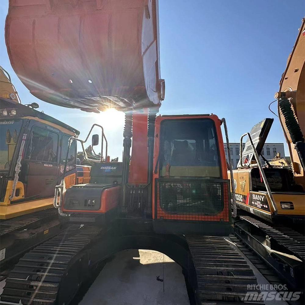 Doosan DX150LC-9C Верижен екскаватор