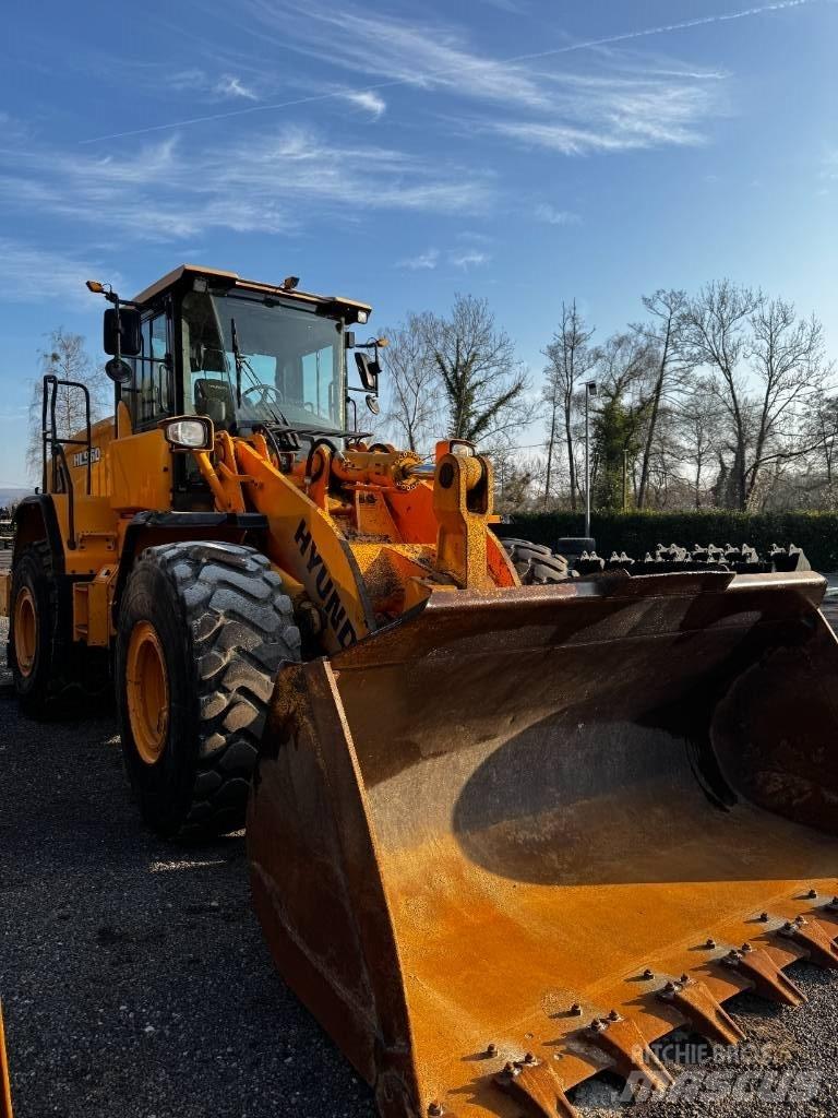 Hyundai HL 960 Колесни товарачи