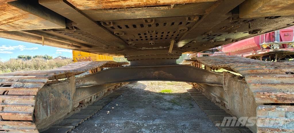 Volvo EC 240 C LR Екскаватори с дълго рамо