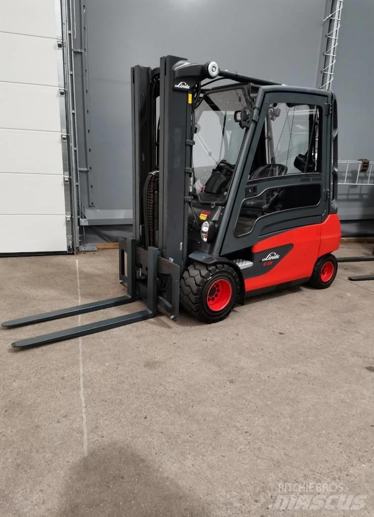 Linde E35L-01 Електрически вилични кари-повдигачи