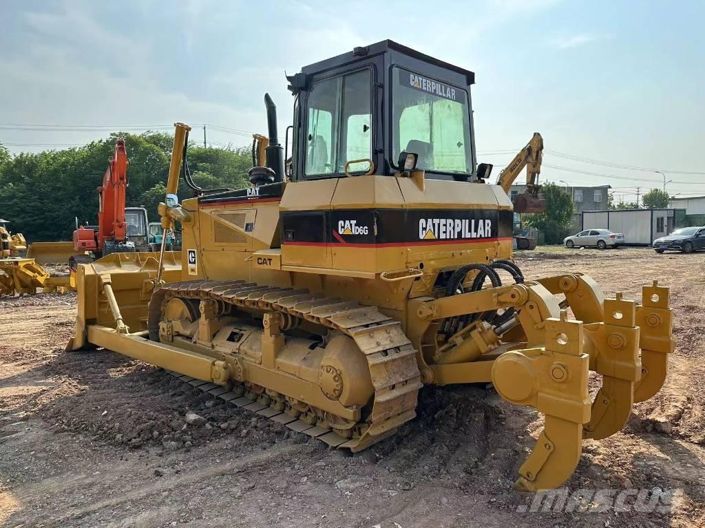 CAT D 6 G Верижни булдозери
