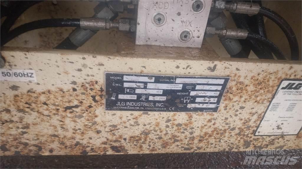 JLG 3394RT Ножични работни платформи