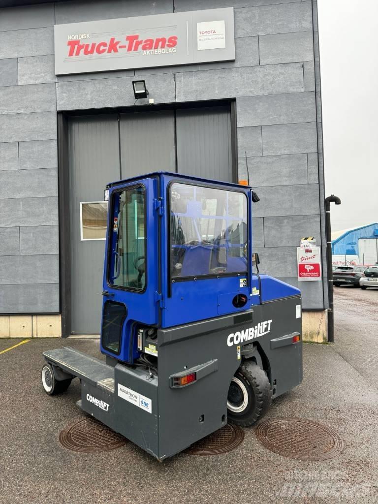 Combilift C4500ET Повдигач с движение в 4 посоки