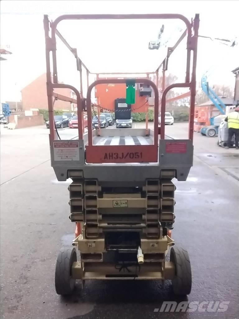 JLG 2646 ES Ножични работни платформи